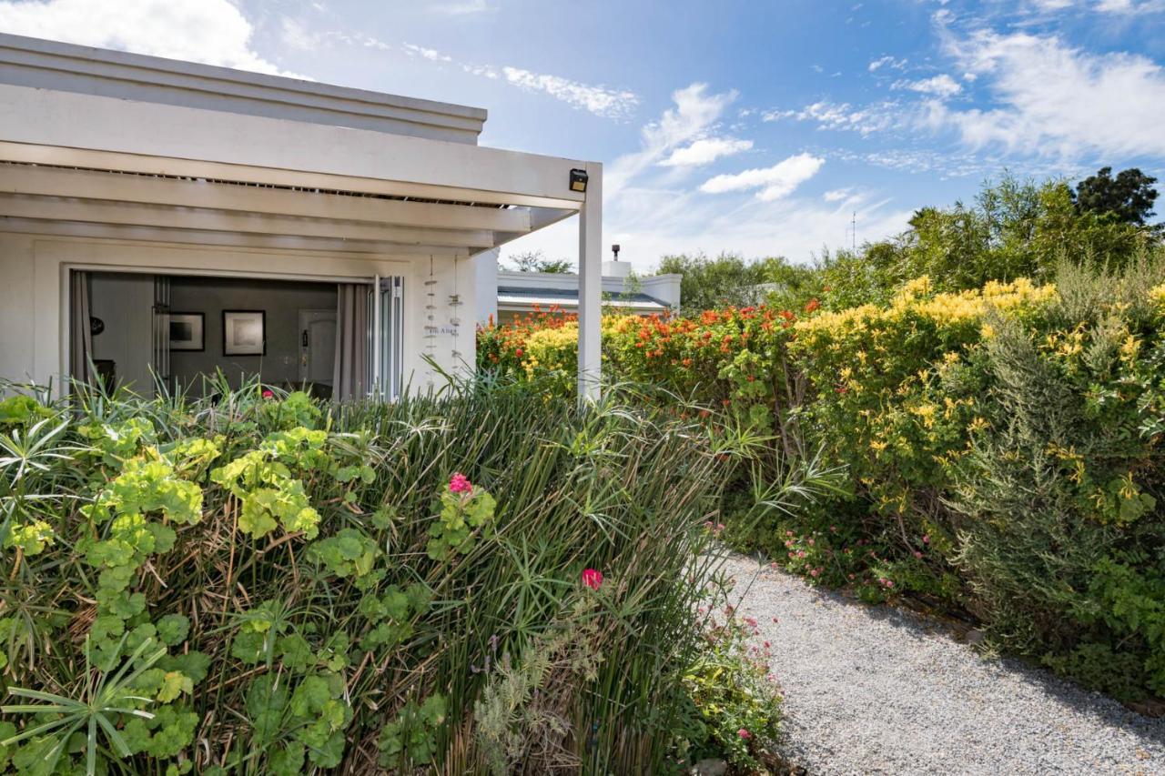 12 On Tindall McGregor Exterior foto